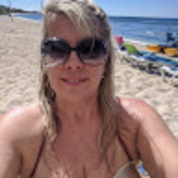 Meet your Posher, Shana - Picture 1 of 1